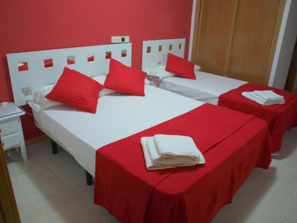 Hostal El Parque San Martin De La Vega Exterior photo